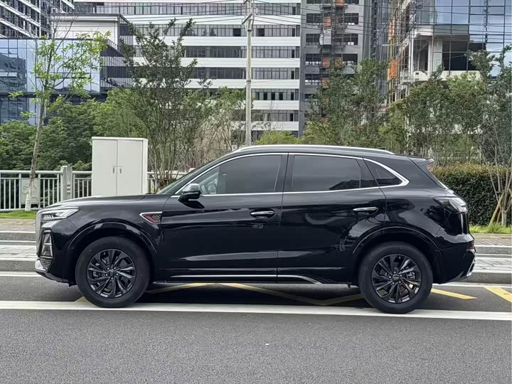 Zdjęcie 7 - Hongqi HS5