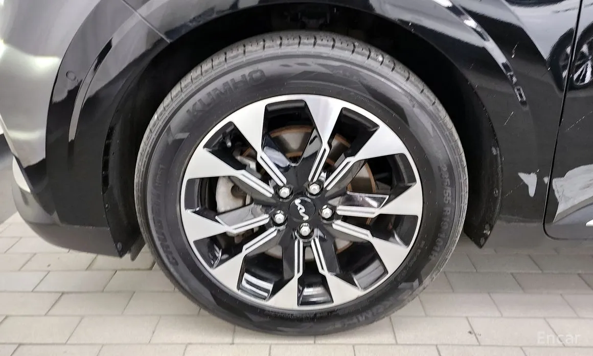 Фото 5 - Kia Carnival