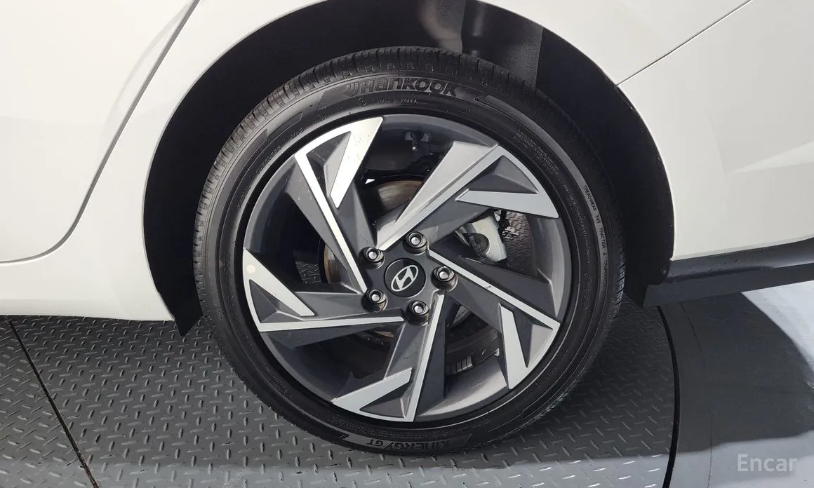 Фото 21 - Hyundai Avante
