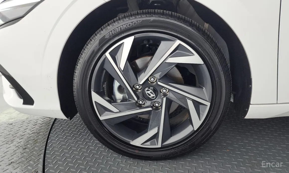 Фото 5 - Hyundai Avante