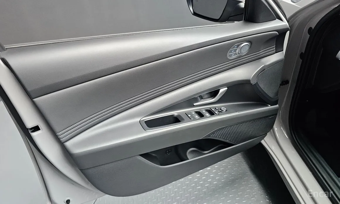 Hyundai Avante 2023 1.6