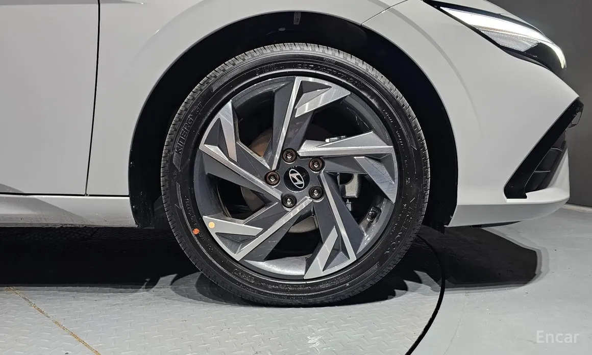 Hyundai Avante 2023 1.6