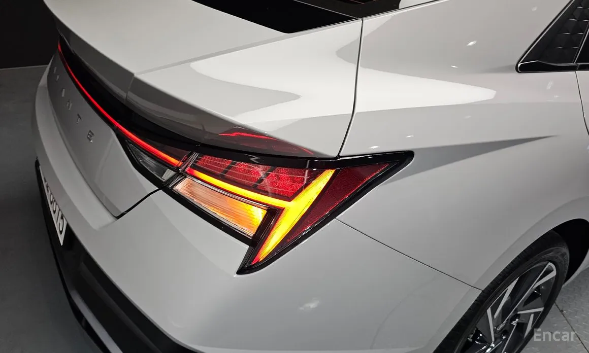 Hyundai Avante 2023 1.6