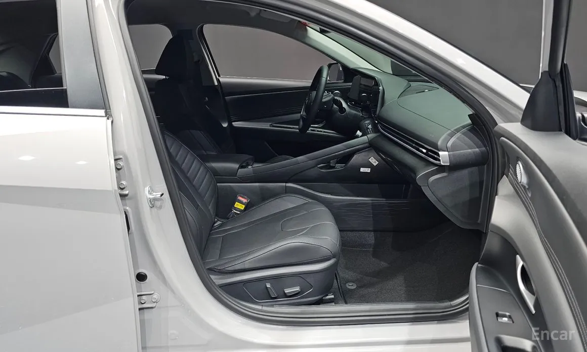 Hyundai Avante 2023 1.6