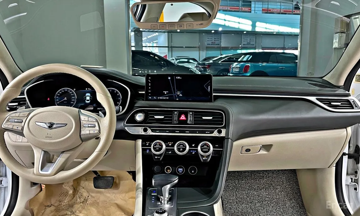 Photo 7 - Genesis G70