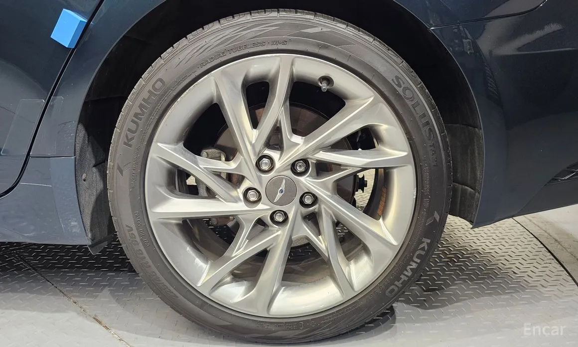 Genesis G70 2020 Gasoline 2.0T 2WD
