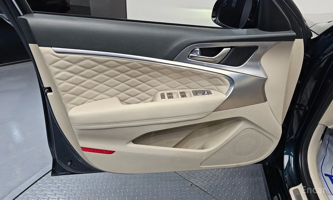 Genesis G70 2020 Gasoline 2.0T 2WD
