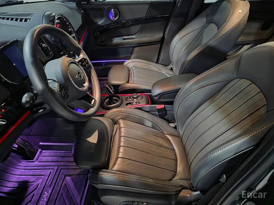 Mini Countryman 2011 JCW Launch Pack