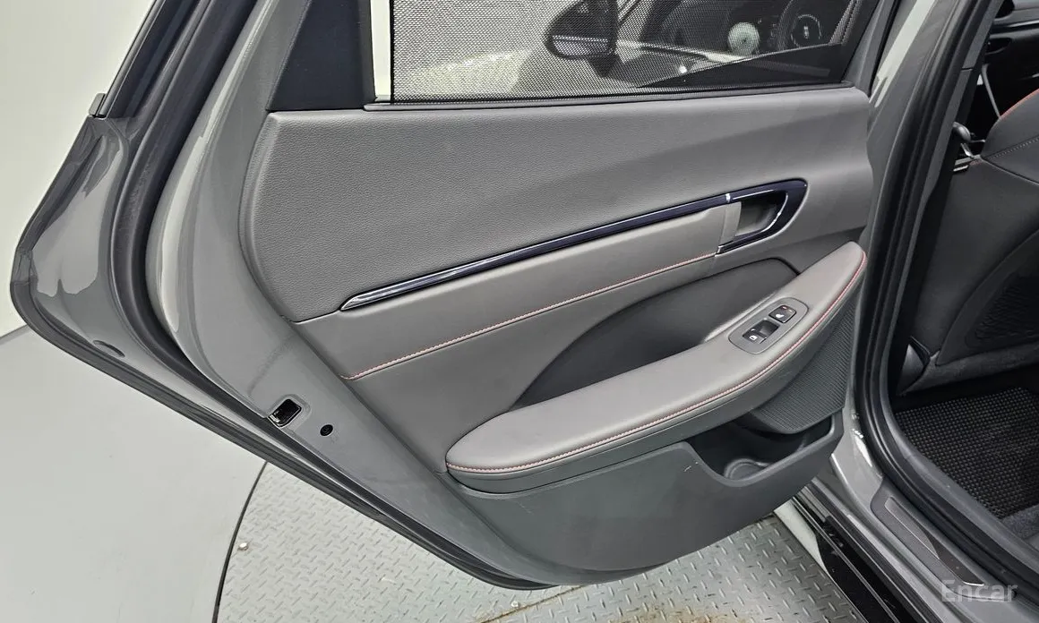 Zdjęcie 25 - Hyundai Sonata