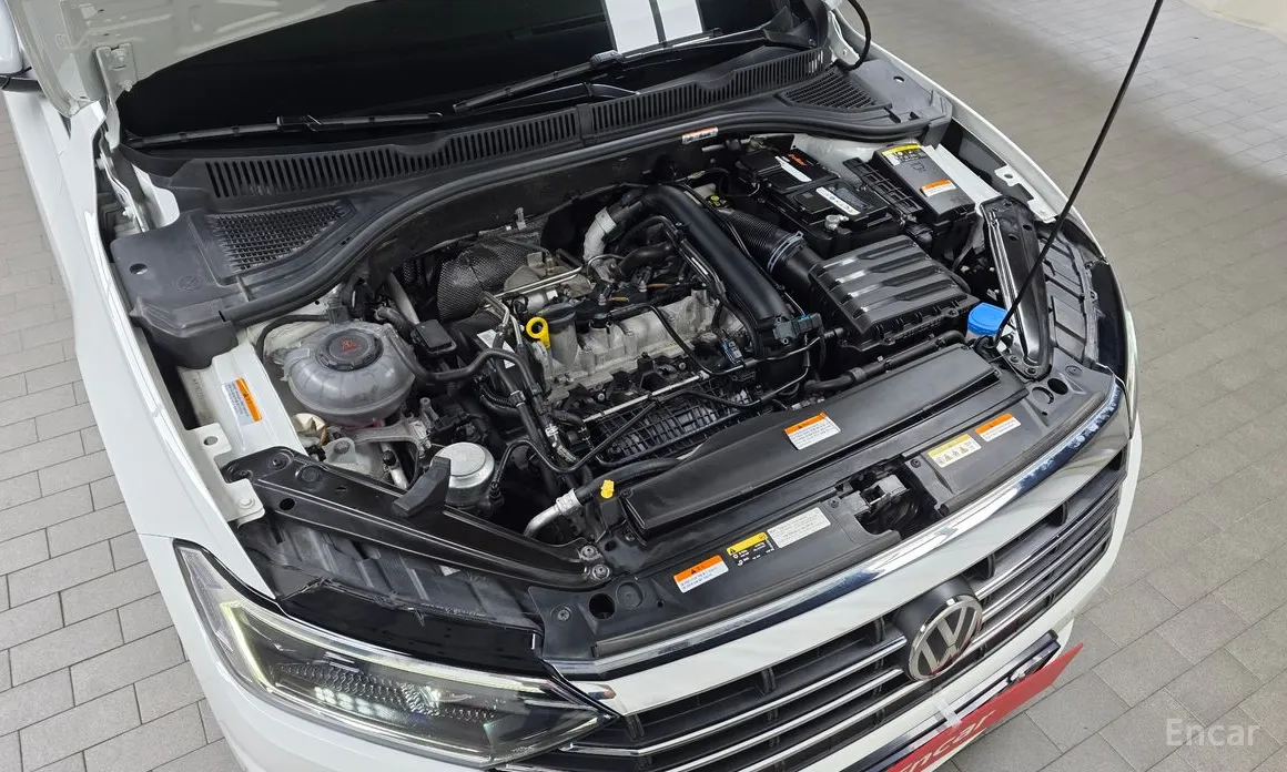 Photo 6 - Volkswagen Jetta
