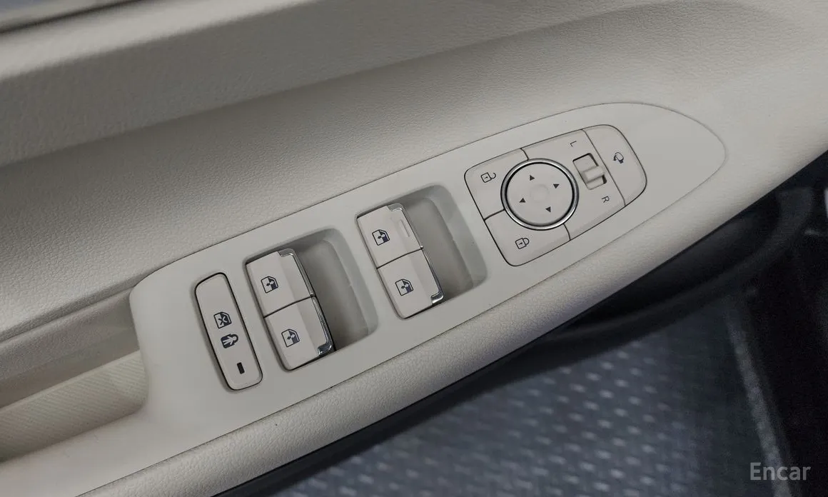 Фото 13 - Hyundai Grandeur