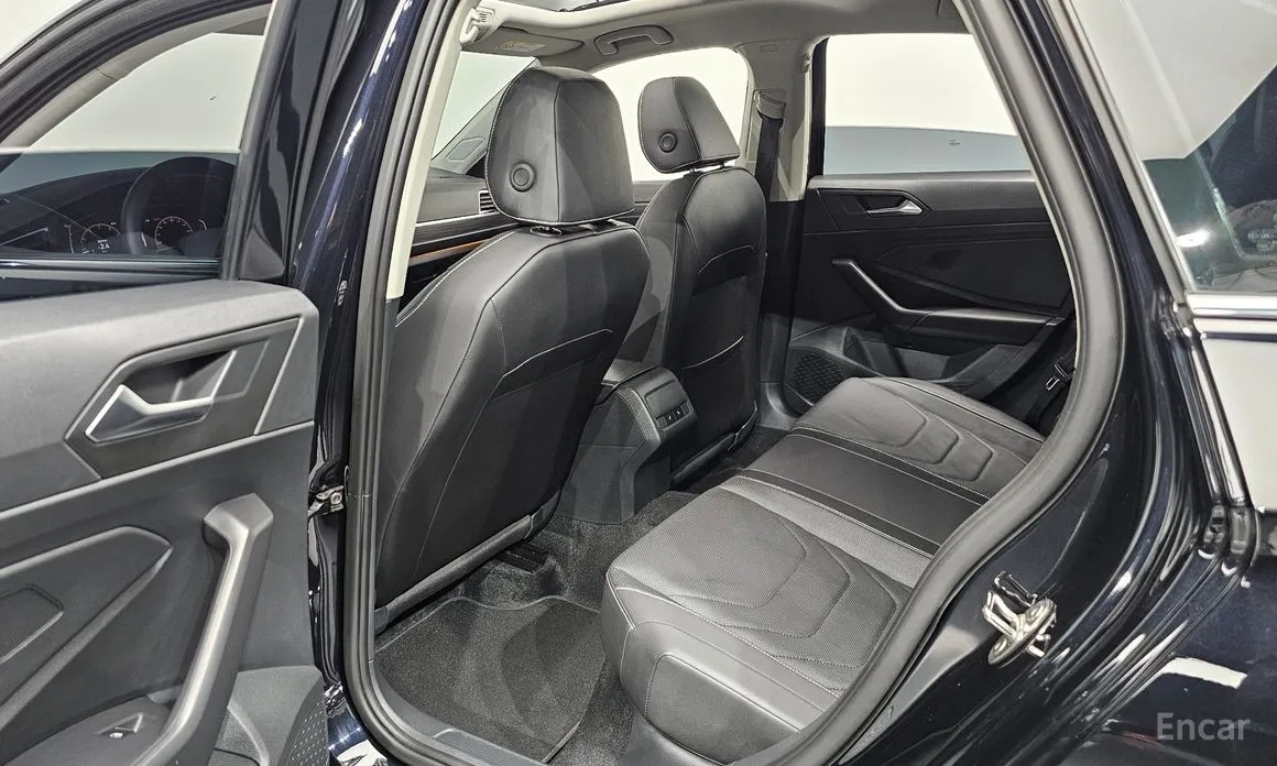 Фото 26 - Volkswagen Jetta
