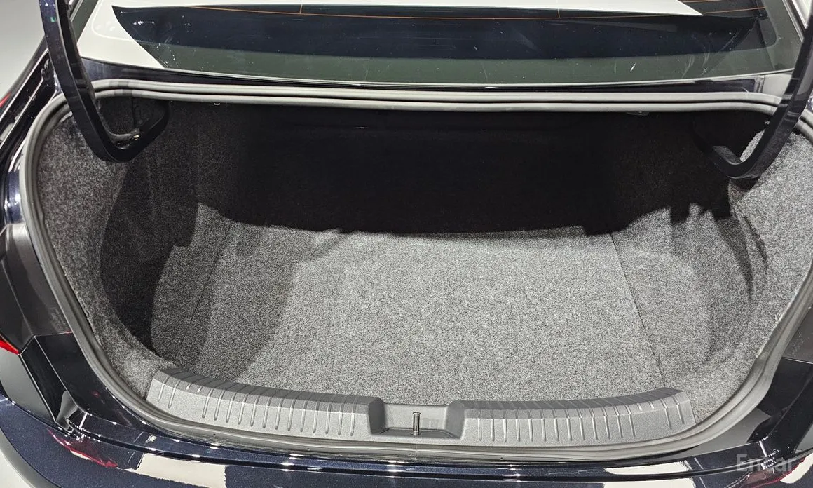 Фото 32 - Volkswagen Jetta