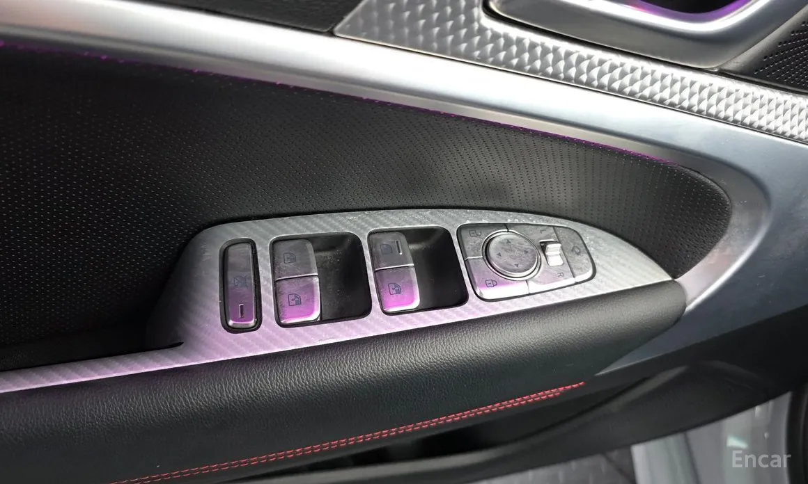 صورة 27 - Genesis G70