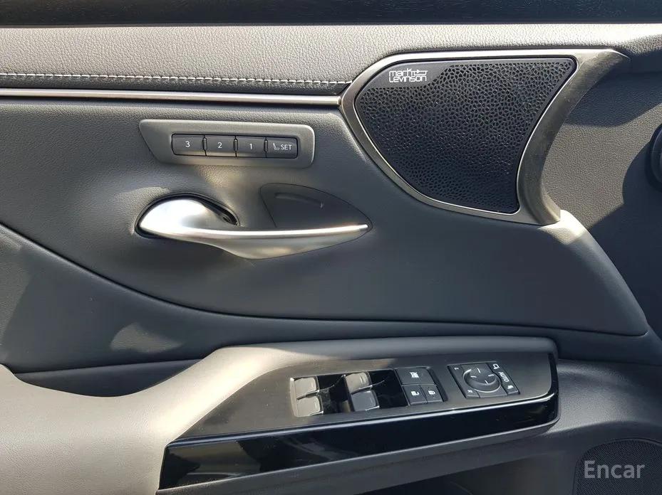 Lexus ES 2018 Executive