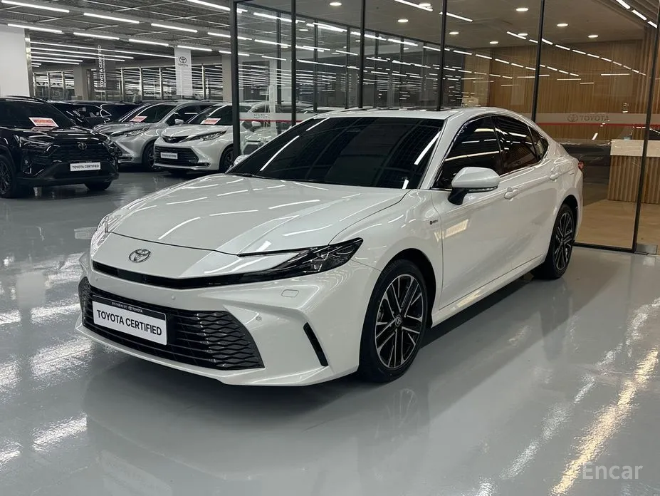 Toyota Camry 2024 2.5 XLE Hybrid