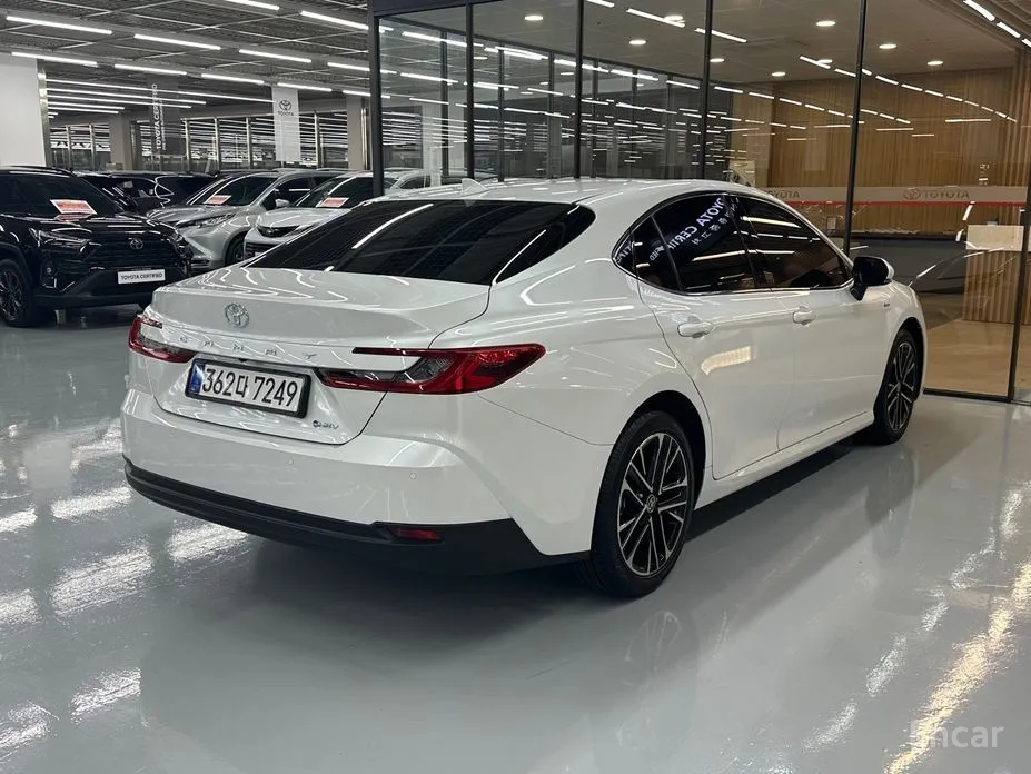 Toyota Camry 2024 2.5 XLE Hybrid