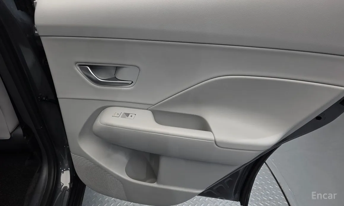 Zdjęcie 25 - Hyundai Kona