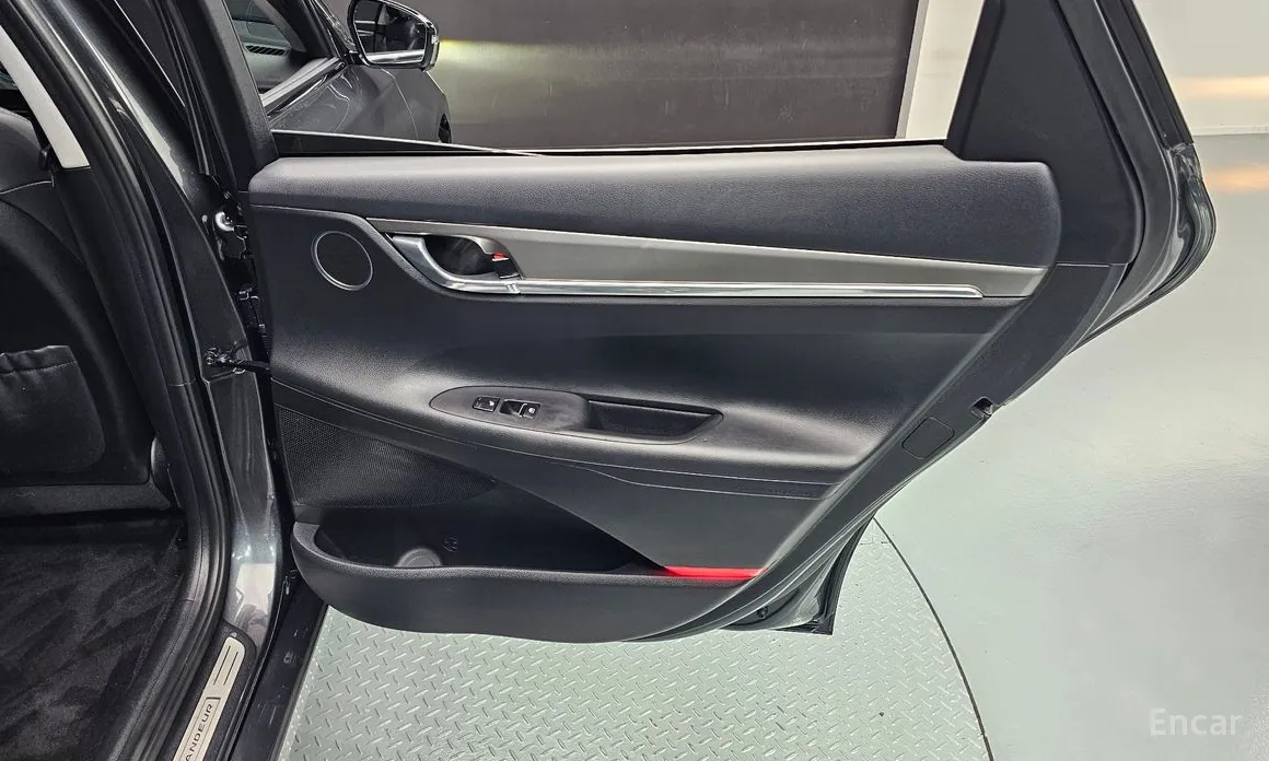 Фото 25 - Hyundai Grandeur
