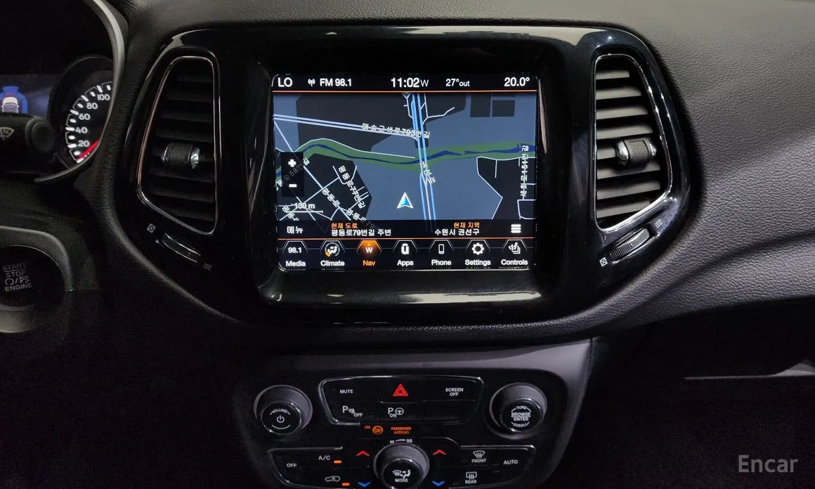 Фото 13 - Jeep Compass