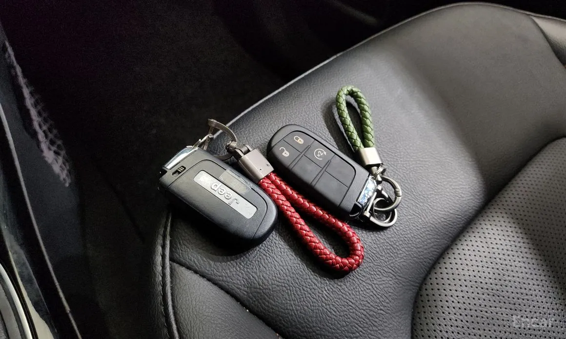 Фото 16 - Jeep Compass