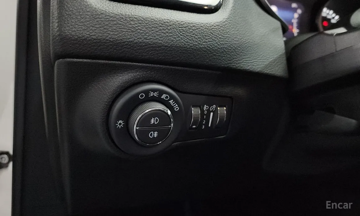 Фото 29 - Jeep Compass