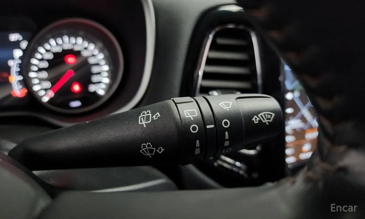 Фото 30 - Jeep Compass