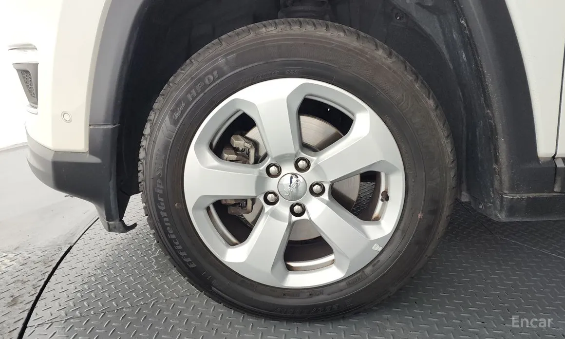 Фото 5 - Jeep Compass