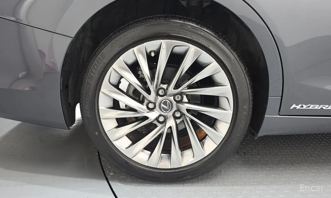 2018 Lexus ES