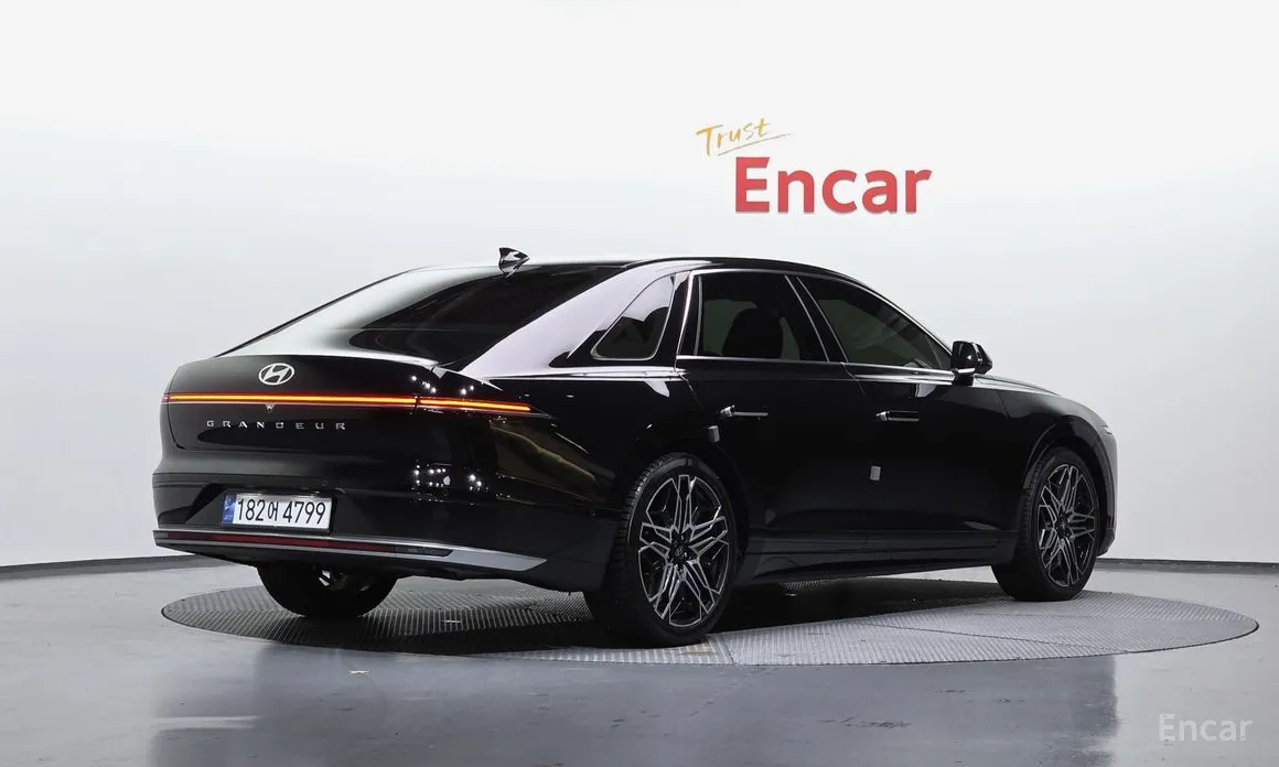 Zdjęcie 2 - Hyundai Grandeur