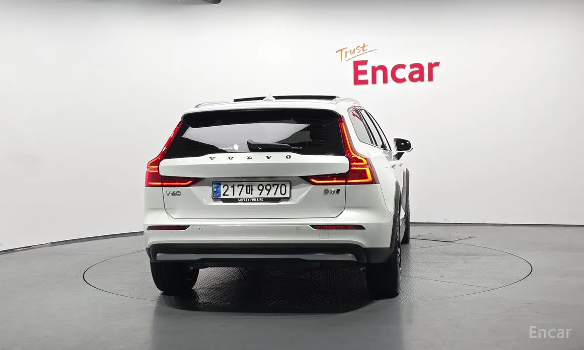 2019 Volvo V60