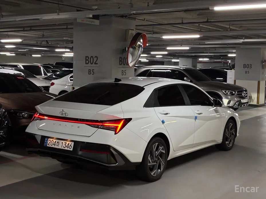 Hyundai Avante 2023 1.6