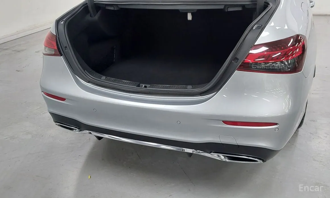 صورة 11 - Mercedes-Benz E-Class