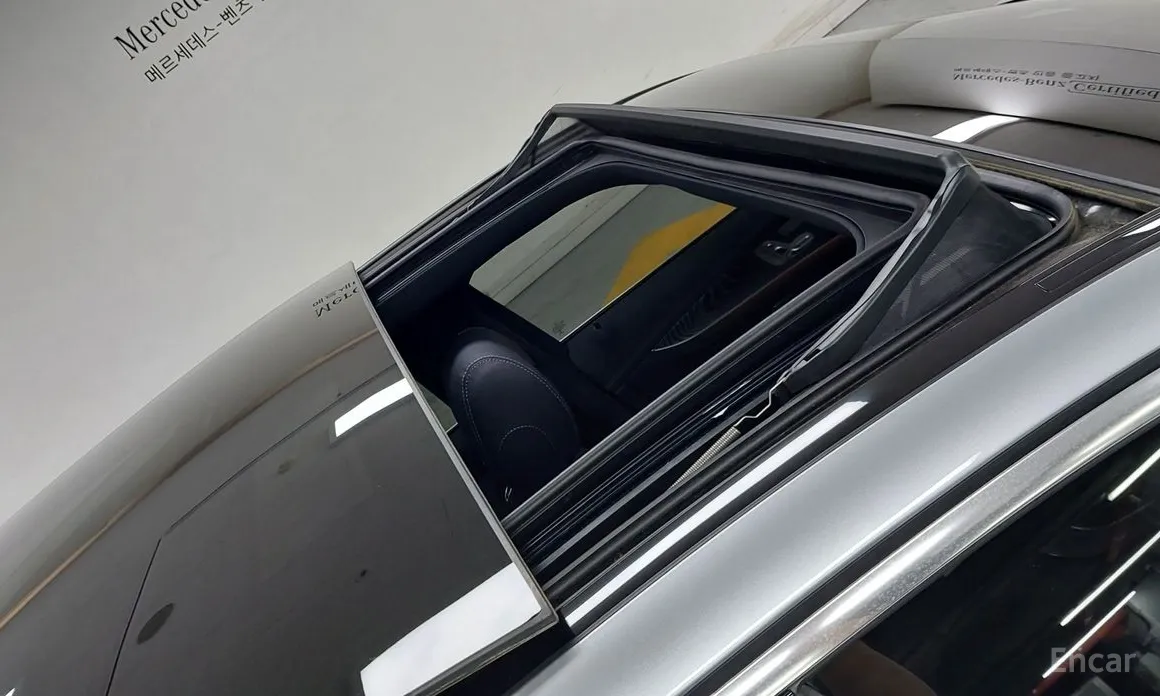 صورة 12 - Mercedes-Benz E-Class