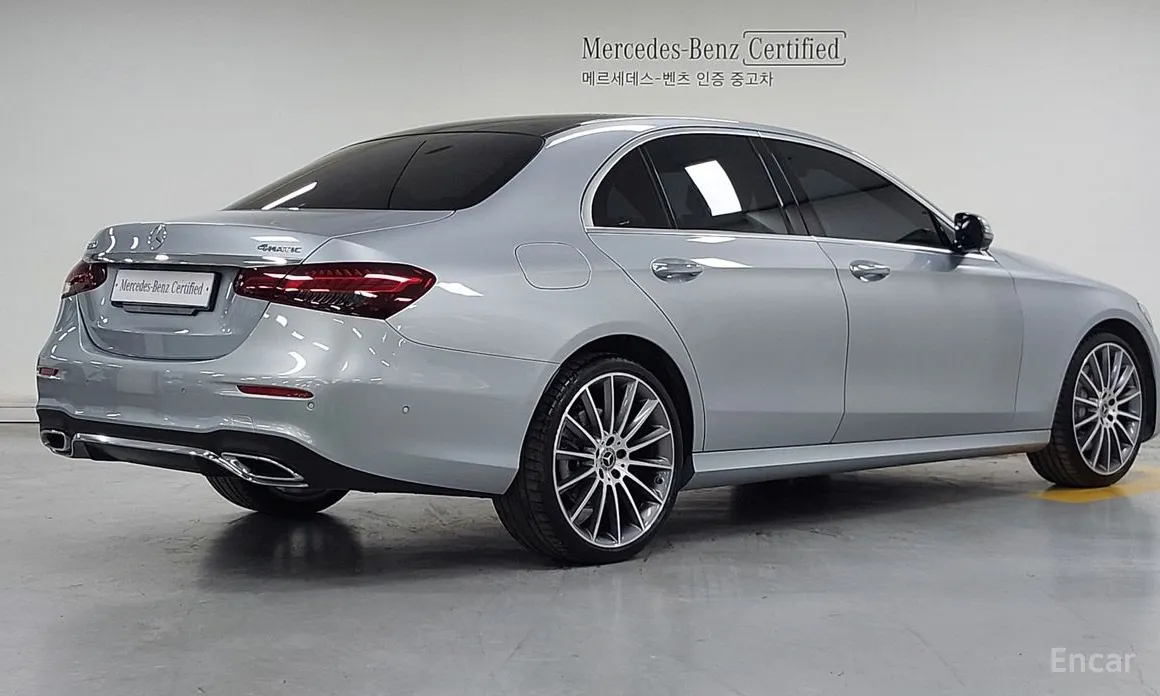 صورة 2 - Mercedes-Benz E-Class