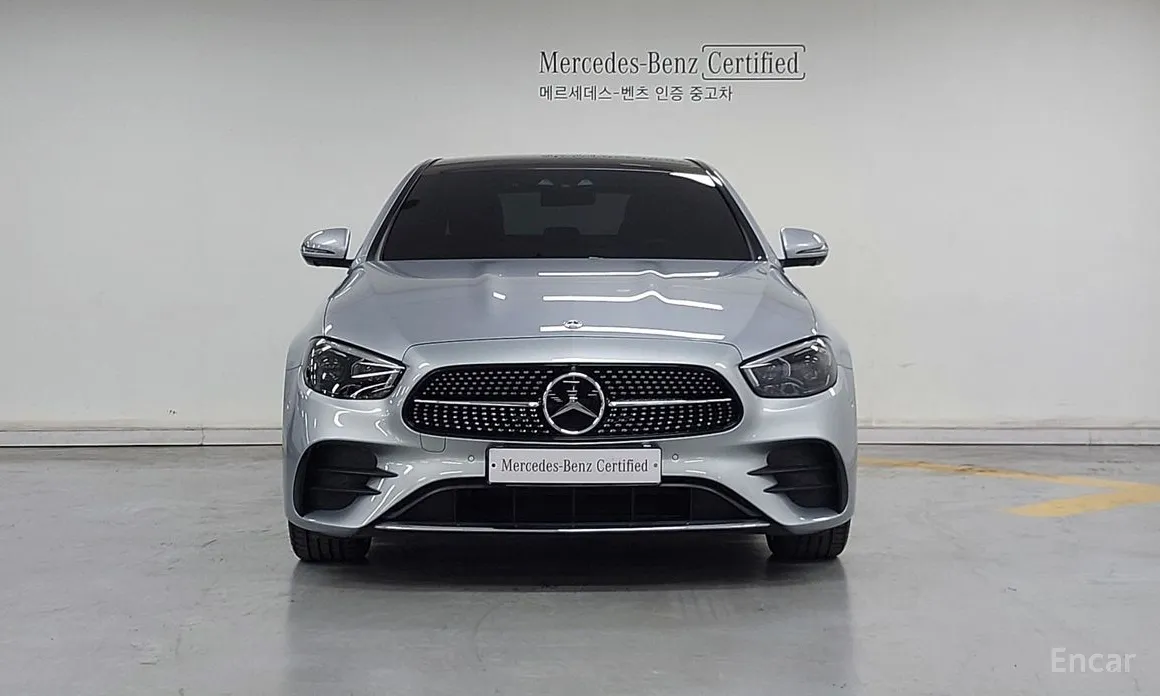 صورة 3 - Mercedes-Benz E-Class