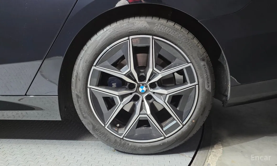 BMW 5 Series 2023 520i M Sport