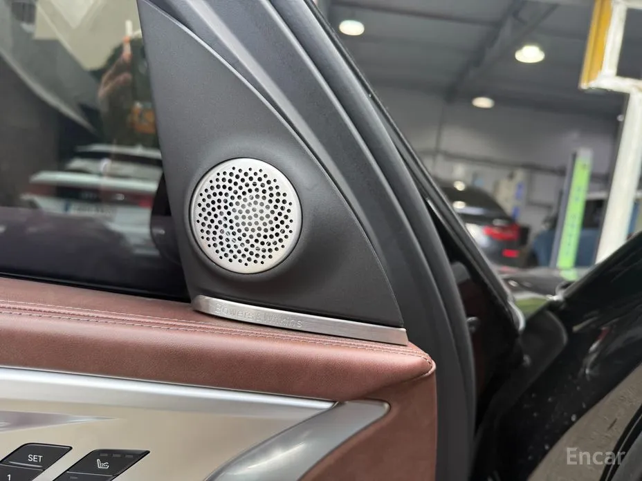 BMW XM 2023 4.4
