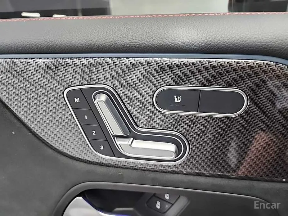 Mercedes-Benz GLB-Class 2020 AMG GLB35 4MATIC