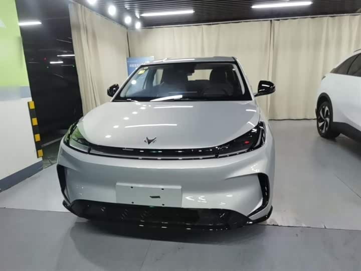 Photo 3 - BAIC Arcfox T1