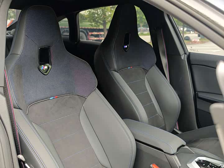 Photo 8 - BMW 2 Series