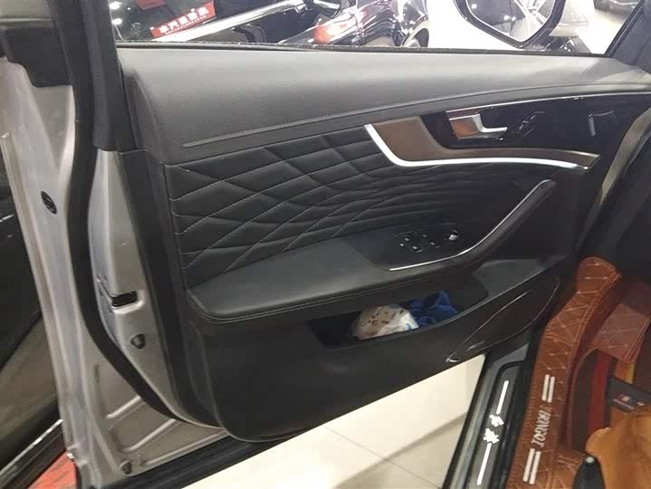Hongqi HS5 2019 2019款 2.0T 智联旗享版