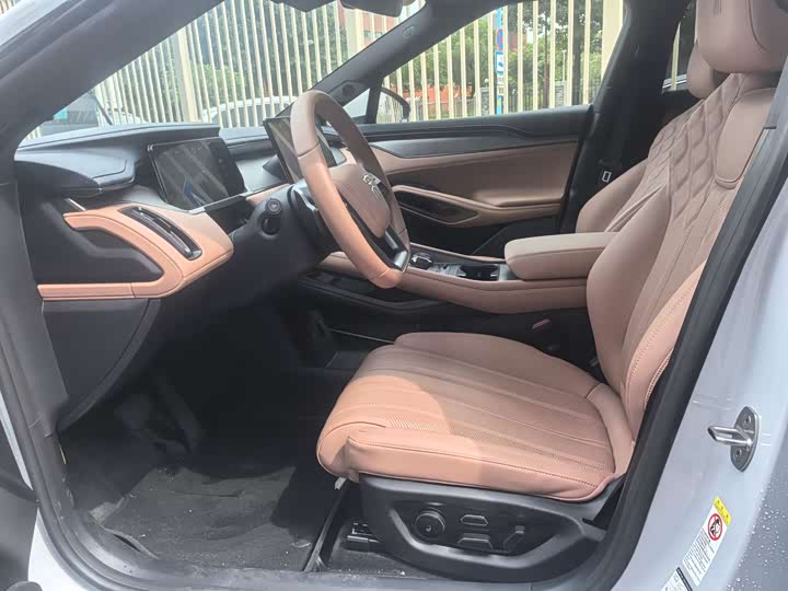 2025 BYD Song L