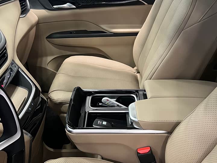Buick GL8 ES 2026 2026款 陆上公务舱 舒适DG版