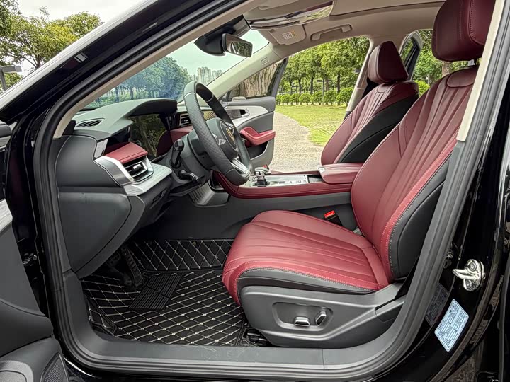 Hongqi H5 2025 2025款 2.0T 自动玄影200万辆纪念版