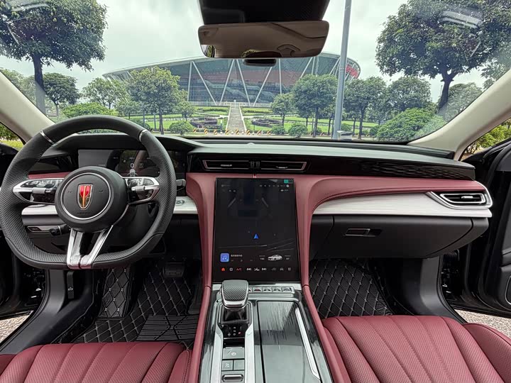 Hongqi H5 2025 2025款 2.0T 自动玄影200万辆纪念版