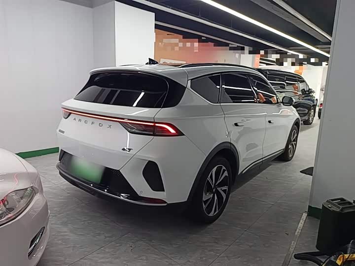 Фото 7 - BAIC Arcfox Alpha T