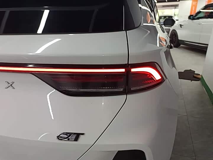 Фото 8 - BAIC Arcfox Alpha T