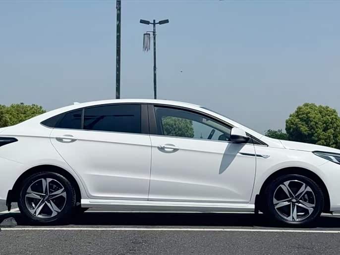 Фото 3 - Chery Omoda S5 (Arrizo 5 Plus)