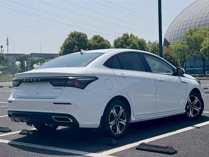 Фото 8 - Chery Omoda S5 (Arrizo 5 Plus)